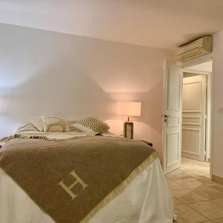 Villa Prestigious In Cannes With Stunning Sea Views Vallauris