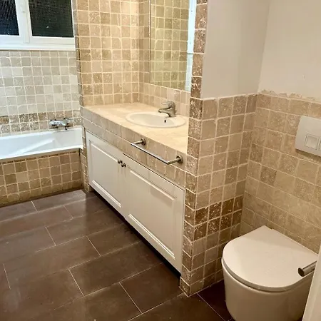 Villa Prestigious In Cannes With Stunning Sea Views *